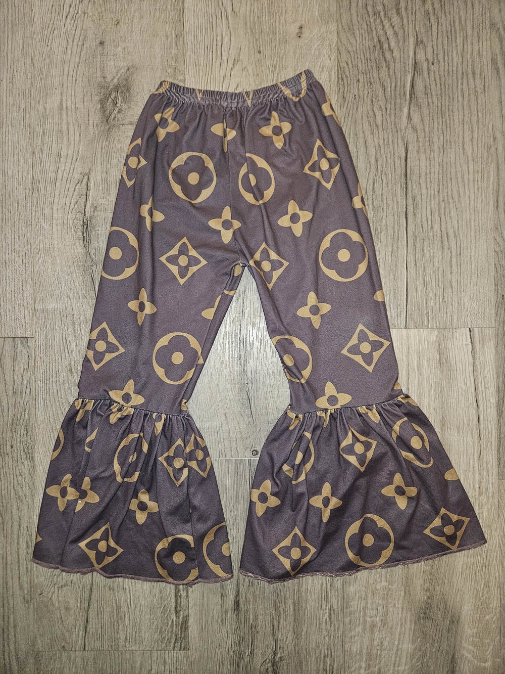 Beige Minnie Mouse Tee and Brown Patterned Bell Pants Set - Picture 5 of 6